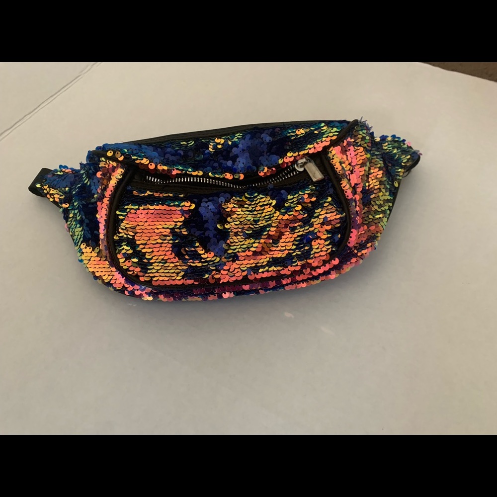 Colorful Fanny Pack🟪 - Picture 2 of 2
